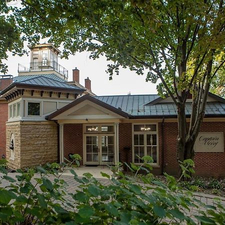 Merry Mansion East Dubuque Εξωτερικό φωτογραφία