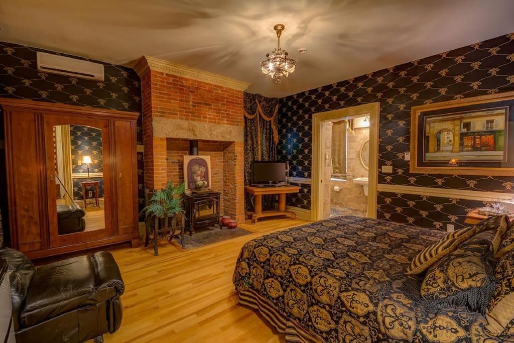 Merry Mansion East Dubuque Εξωτερικό φωτογραφία