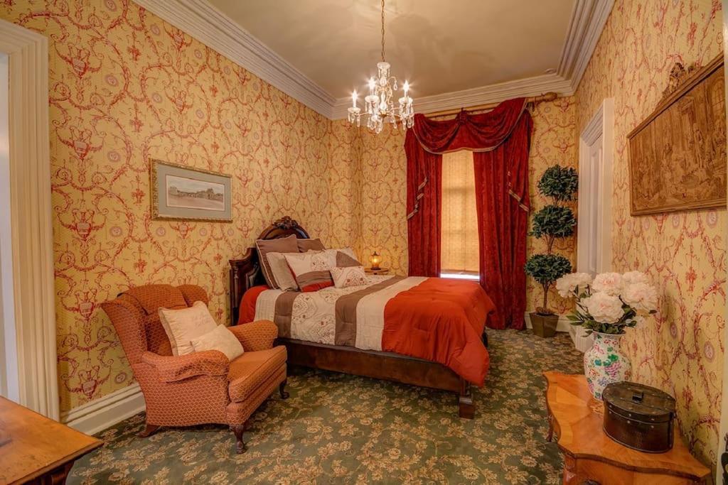 Merry Mansion East Dubuque Εξωτερικό φωτογραφία